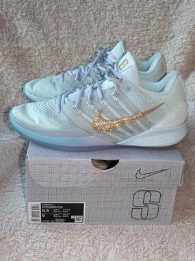 Women Size 9.5 Nike Sabrina 3 Glacier Blue / Metallic Gold Basketball Shoes